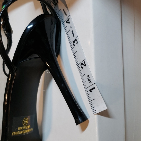 Delicious Stiletto Strappy Sandal - Picture 6 of 7